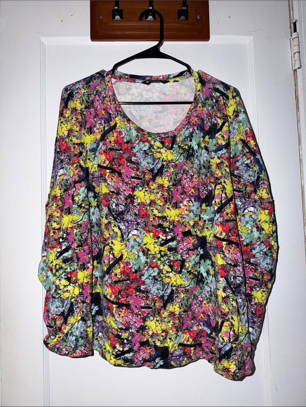 Women's Multicolor Floral-Print Long Sleeve Sweatshirt - Vibrant Yellow & Pink